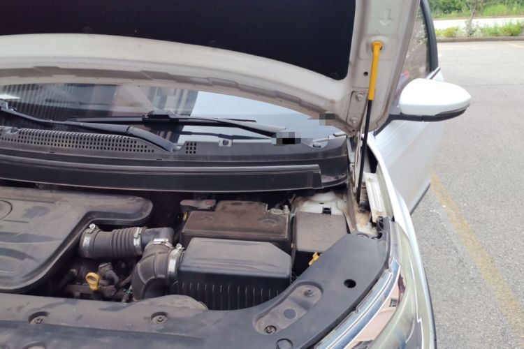 Used Geely Auto Vision X3 2017 1.5L Automatic Elite Model Engine Bay Left
