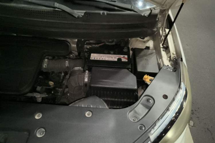 Used Geely Auto Vision X3 2017 1.5L Automatic Elite Model Engine Bay Left