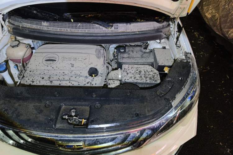 Used Geely Auto Vision X3 2017 1.5L Manual Luxury Model Engine Bay Left