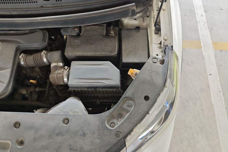 Used Geely Auto Vision X3 2017 1.5L Automatic Elite Model Engine Bay Left
