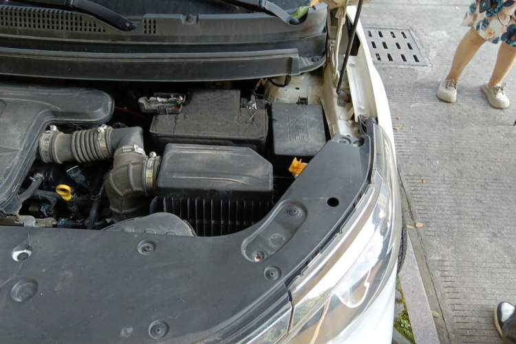 Used Geely Auto Vision X3 2017 1.5L Automatic Elite Model Engine Bay Left