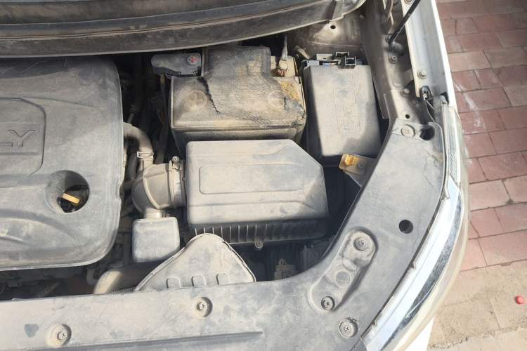 Used Geely Auto Vision X3 2017 1.5L Manual Luxury Model Engine Bay Left