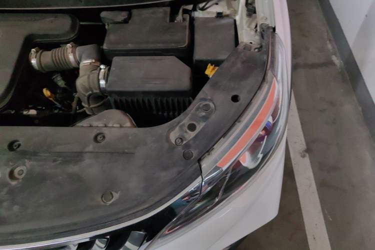 Used Geely Auto Vision X3 2017 1.5L Automatic Luxury Model Engine Bay Left