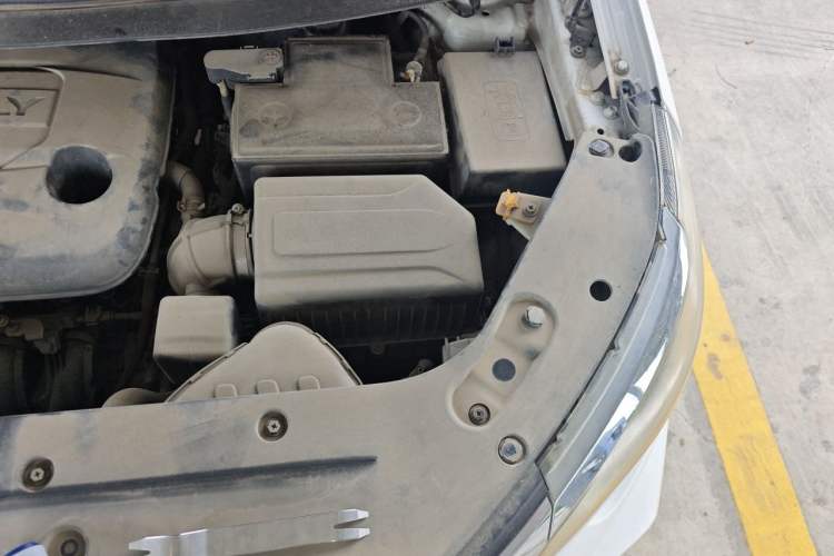 Used Geely Auto Vision X3 2017 1.5L Manual Luxury Model Engine Bay Left