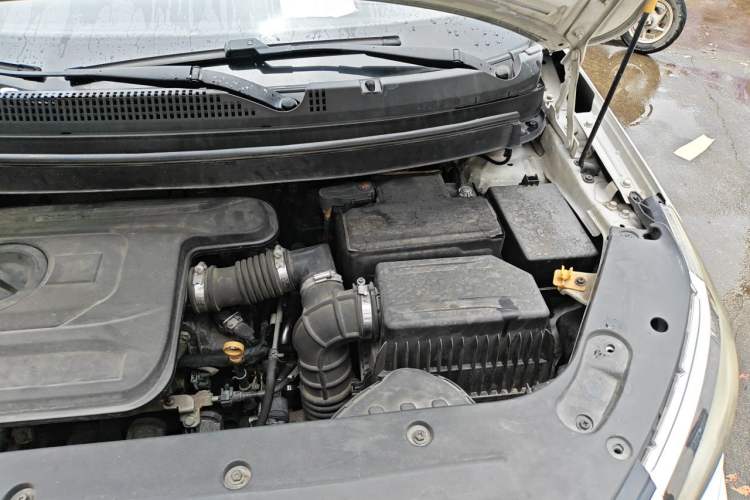 Used Geely Auto Vision X3 2017 1.5L Automatic Luxury Model Engine Bay Left