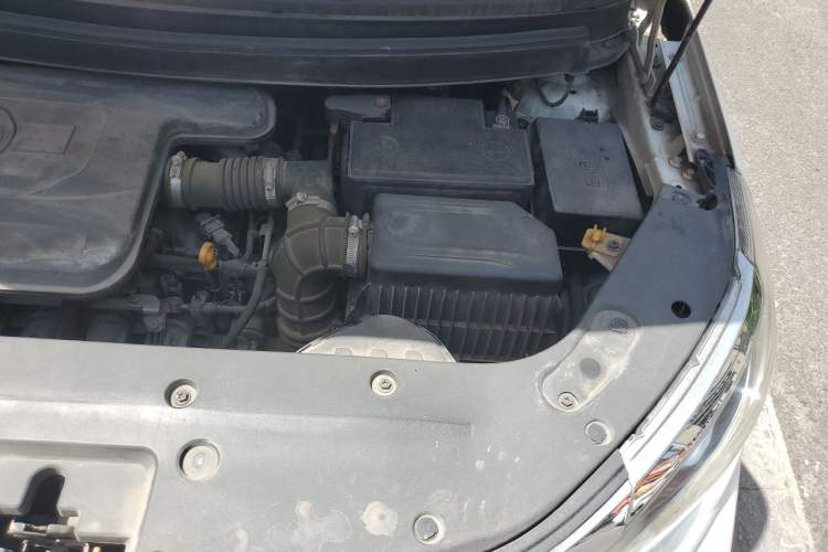 Used Geely Auto Vision X3 2017 1.5L Automatic Luxury Model Engine Bay Left