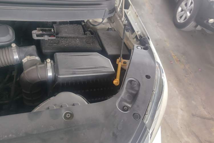 Used Geely Auto Vision X3 2017 1.5L Automatic Elite Model Engine Bay Left