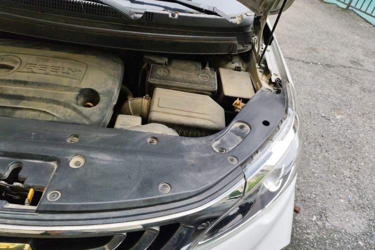 Used Geely Auto Vision X3 2017 1.5L Manual Luxury Model Engine Bay Left