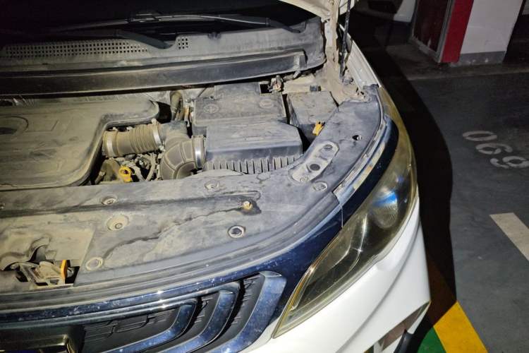 Used Geely Auto Vision X3 2017 1.5L Automatic Elite Model Engine Bay Left