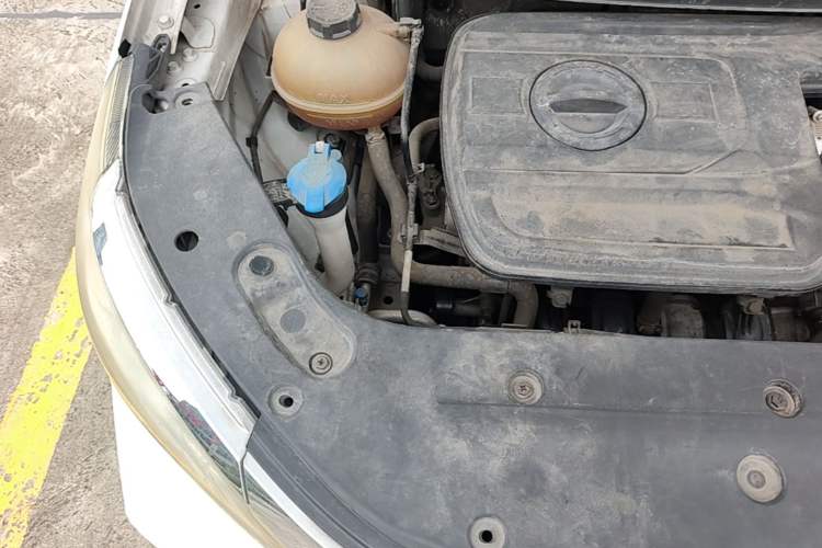 Used Geely Auto Vision X3 2017 1.5L Automatic Luxury Model Engine Bay Right
