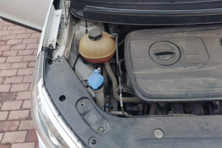 Used Geely Auto Vision X3 2017 1.5L Automatic Luxury Model Engine Bay Right