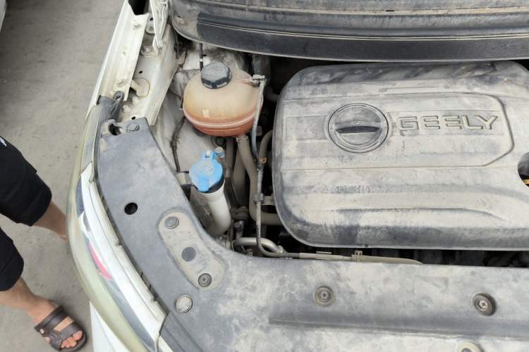 Used Geely Auto Vision X3 2017 1.5L Manual Luxury Model Engine Bay Right