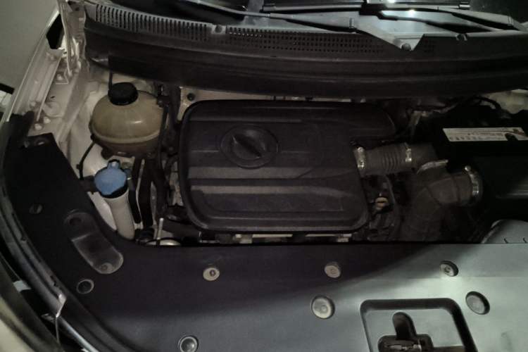 Used Geely Auto Vision X3 2017 1.5L Automatic Elite Model Engine Bay Right