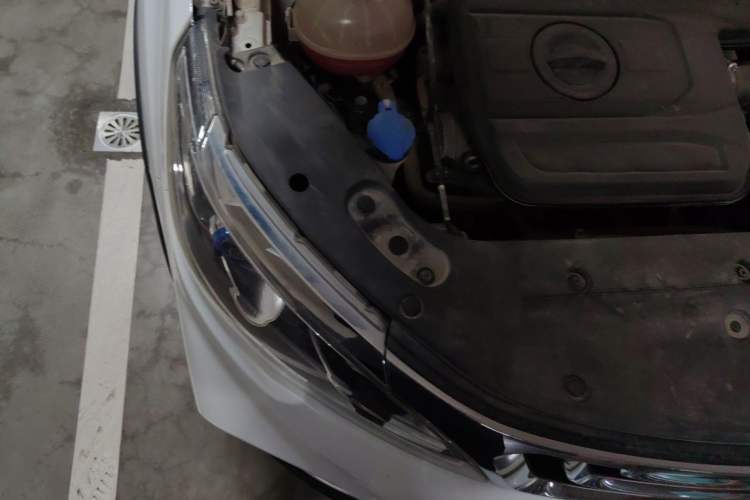 Used Geely Auto Vision X3 2017 1.5L Automatic Luxury Model Engine Bay Right