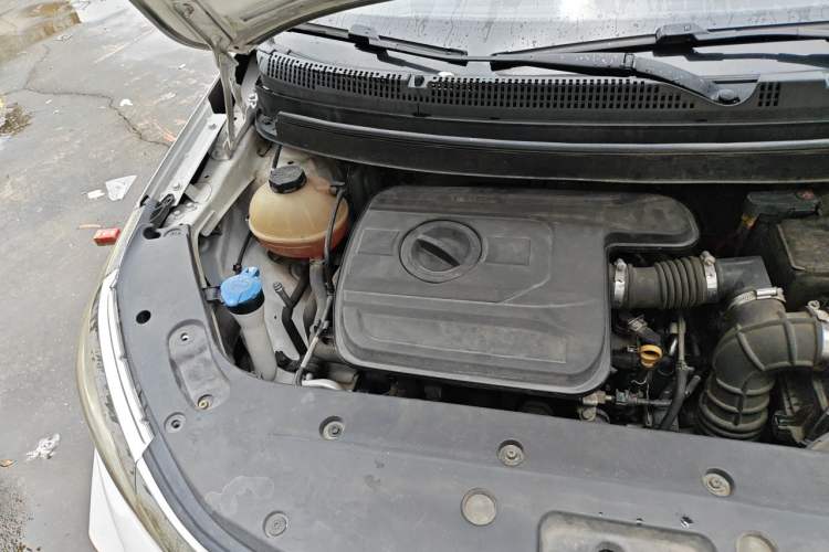 Used Geely Auto Vision X3 2017 1.5L Automatic Luxury Model Engine Bay Right