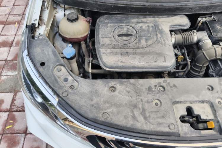 Used Geely Auto Vision X3 2017 1.5L Automatic Elite Model Engine Bay Right