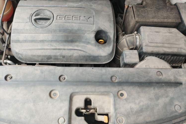 Used Geely Auto Vision X3 2017 1.5L Manual Luxury Model Engine Bay