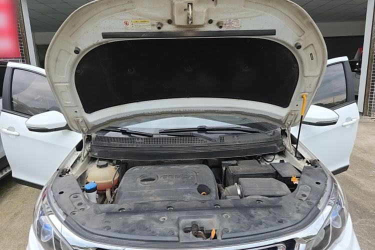 Used Geely Auto Vision X3 2017 1.5L Manual Luxury Model Engine Bay