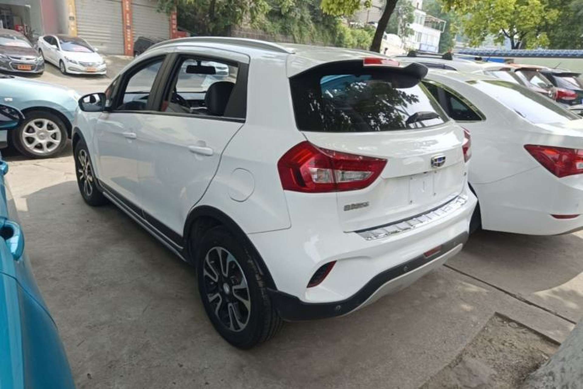 Used Geely Auto Vision X3 2017 1.5L Automatic Elite Model Exterior 2