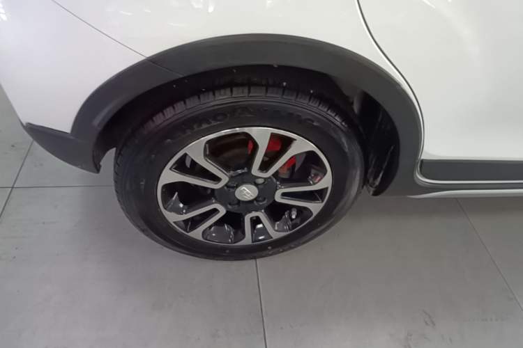 Used Geely Auto Vision X3 2017 1.5L Automatic Luxury Model Exterior 2