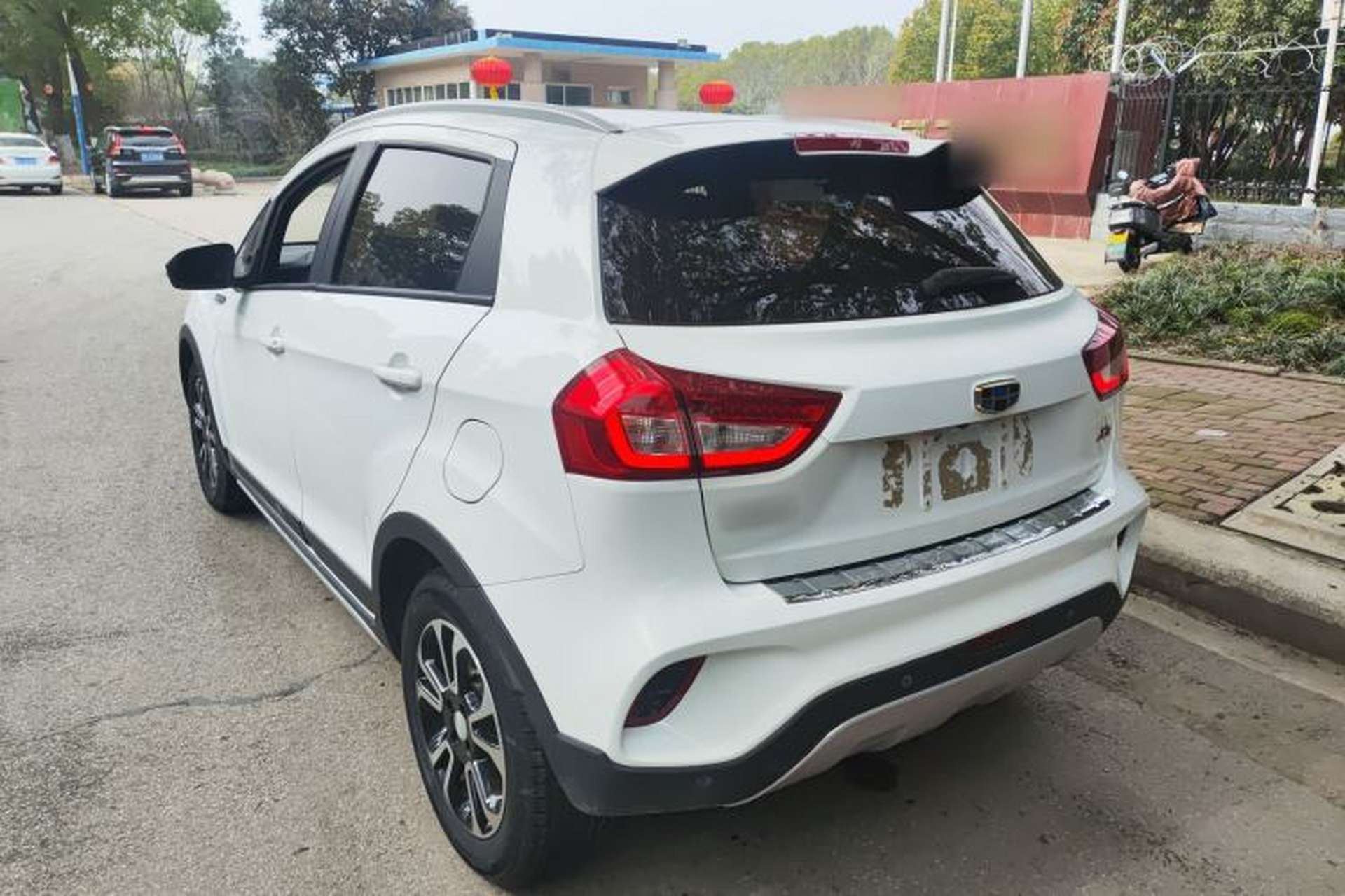 Used Geely Auto Vision X3 2017 1.5L Automatic Elite Model Exterior 2