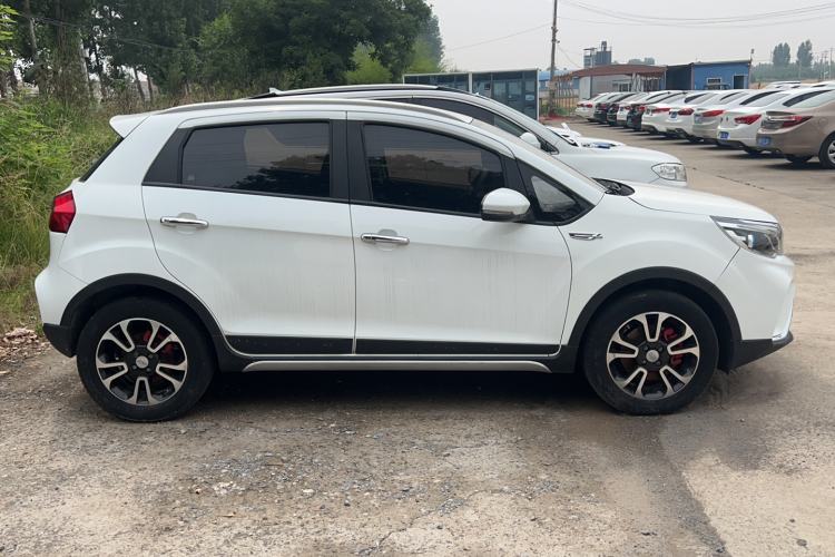 Used Geely Auto Vision X3 2017 1.5L Automatic Luxury Model Exterior 2