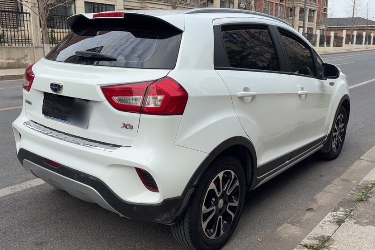 Used Geely Auto Vision X3 2017 1.5L Manual Luxury Model Exterior 3