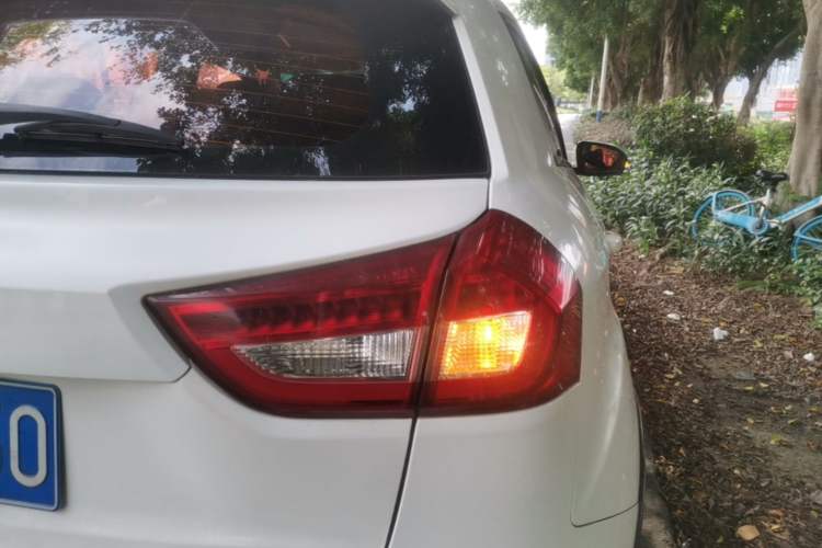 Used Geely Auto Vision X3 2017 1.5L Automatic Elite Model Exterior 3