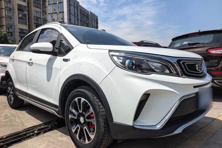 Used Geely Auto Vision X3 2017 1.5L Manual Luxury Model Exterior 3