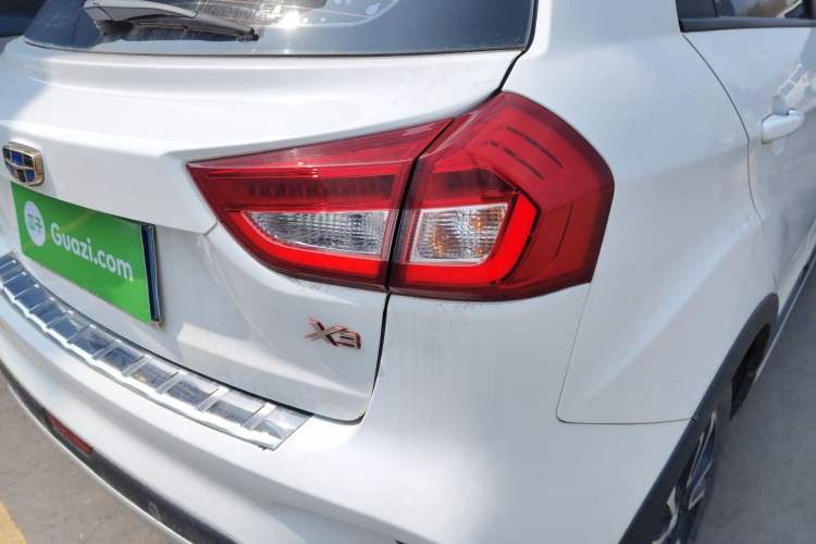 Used Geely Auto Vision X3 2017 1.5L Automatic Elite Model Exterior 3