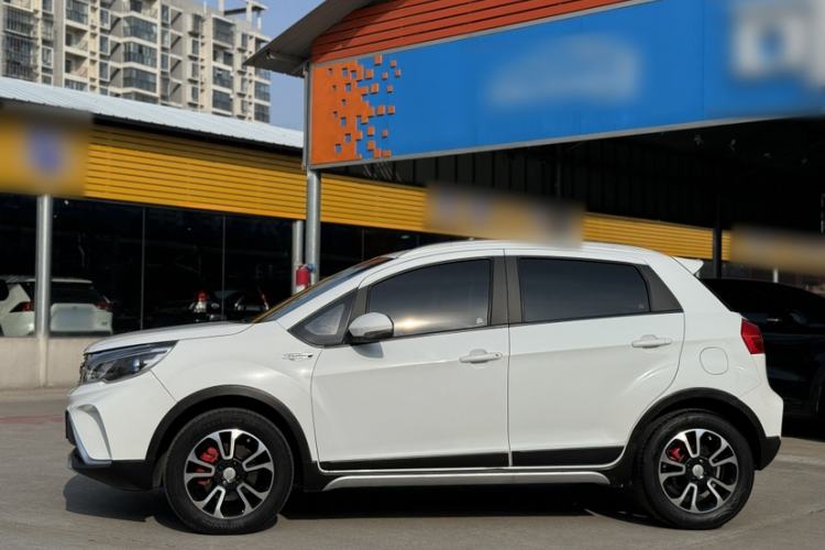 Used Geely Auto Vision X3 2017 1.5L Automatic Luxury Model Exterior 4