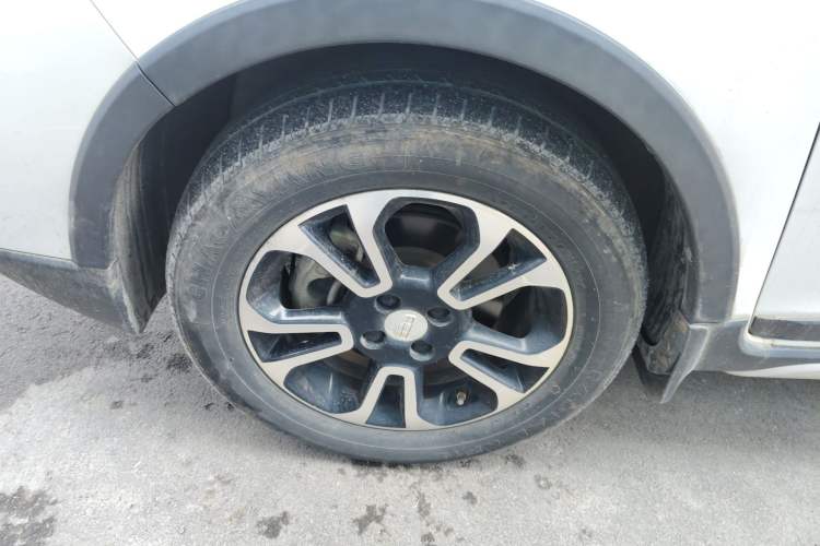 Used Geely Auto Vision X3 2017 1.5L Automatic Elite Model Exterior 4
