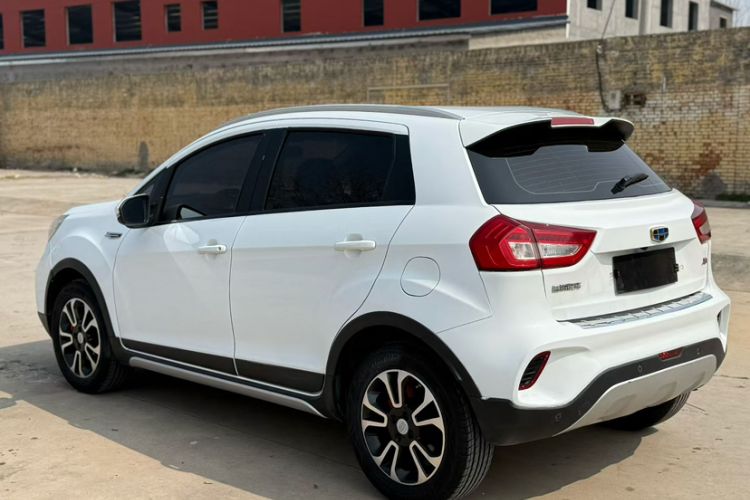 Used Geely Auto Vision X3 2017 1.5L Manual Luxury Model Exterior 5