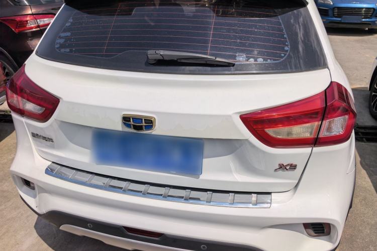 Used Geely Auto Vision X3 2017 1.5L Manual Luxury Model Exterior 6