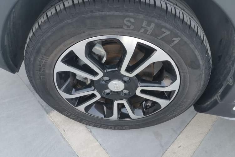 Used Geely Auto Vision X3 2017 1.5L Manual Elite Model Exterior 7