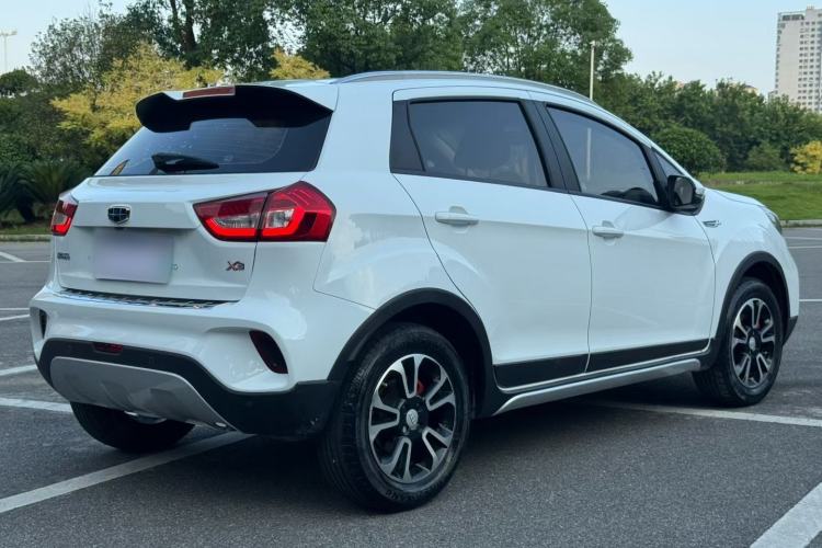 Used Geely Auto Vision X3 2017 1.5L Automatic Luxury Model Exterior 8