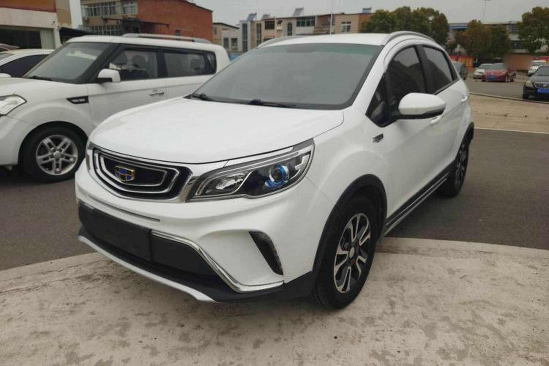 Used Geely Auto Vision X3 2017 1.5L Automatic Elite Model Front Left 45 Deg