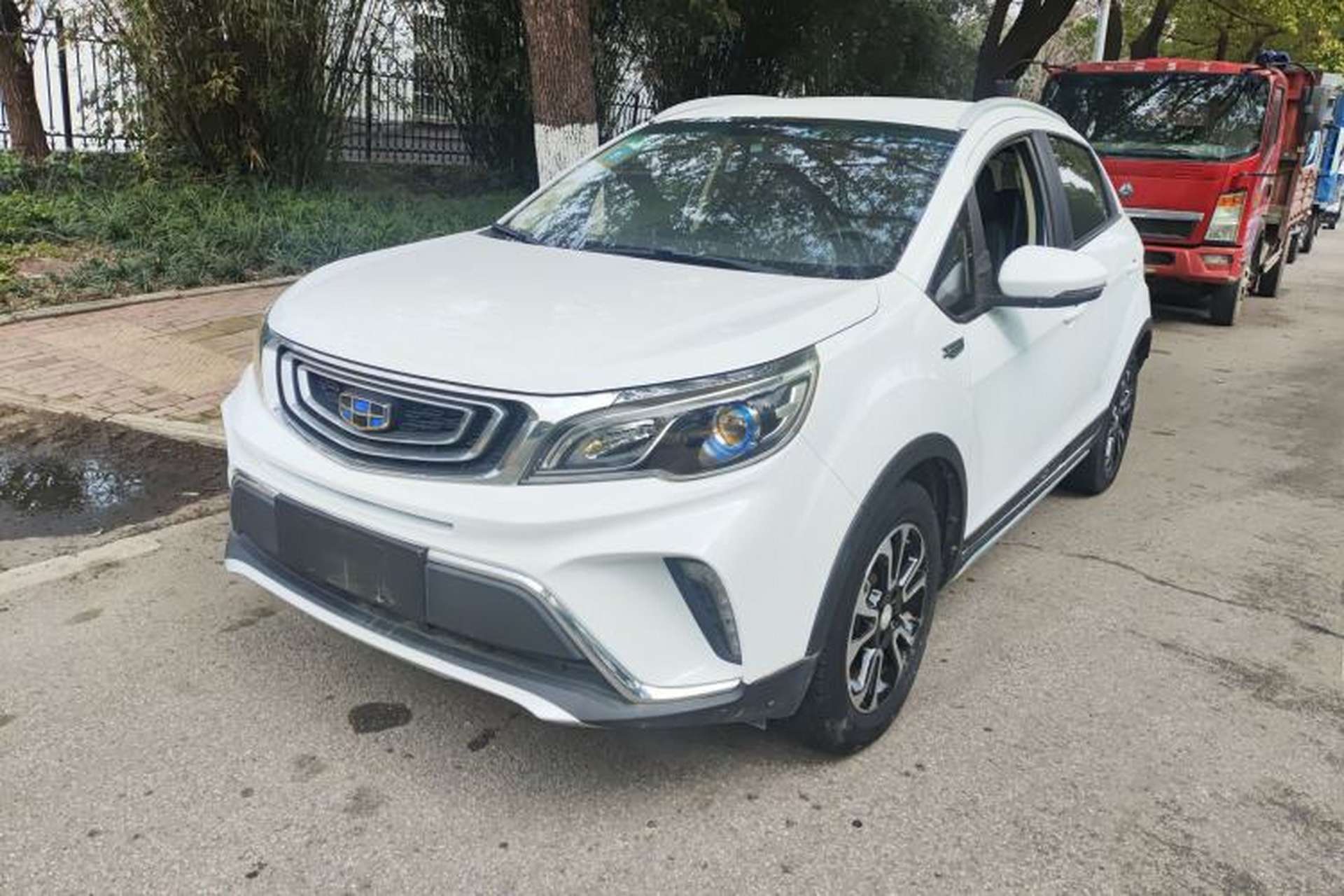 Used Geely Auto Vision X3 2017 1.5L Automatic Elite Model Front Left 45 Deg