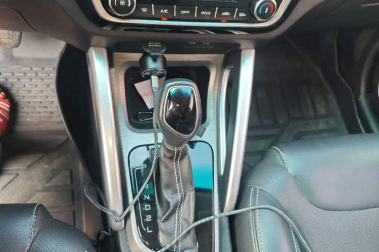 Used Geely Auto Vision X3 2017 1.5L Automatic Luxury Model Gear Lever