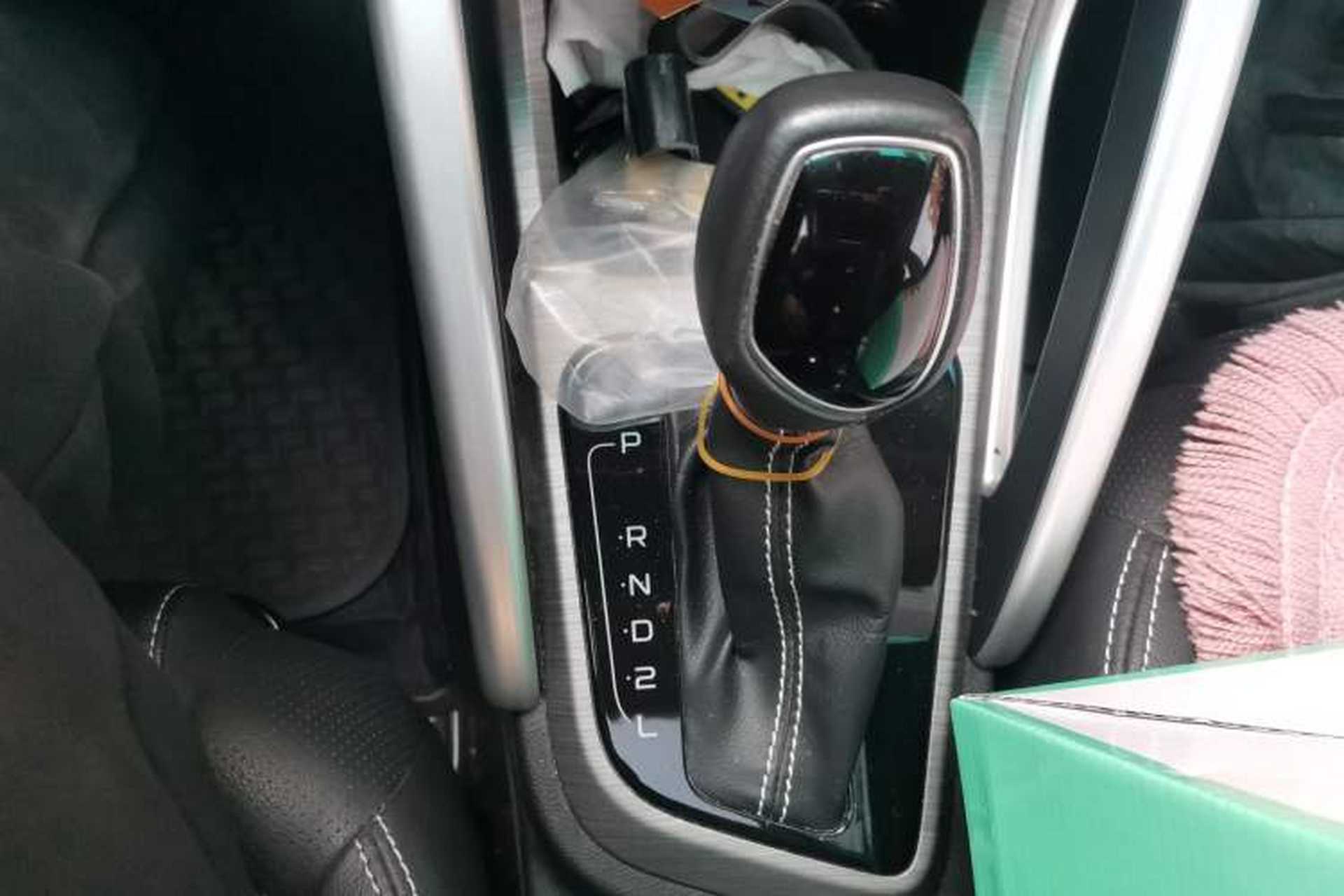 Used Geely Auto Vision X3 2017 1.5L Automatic Luxury Model Gear Lever
