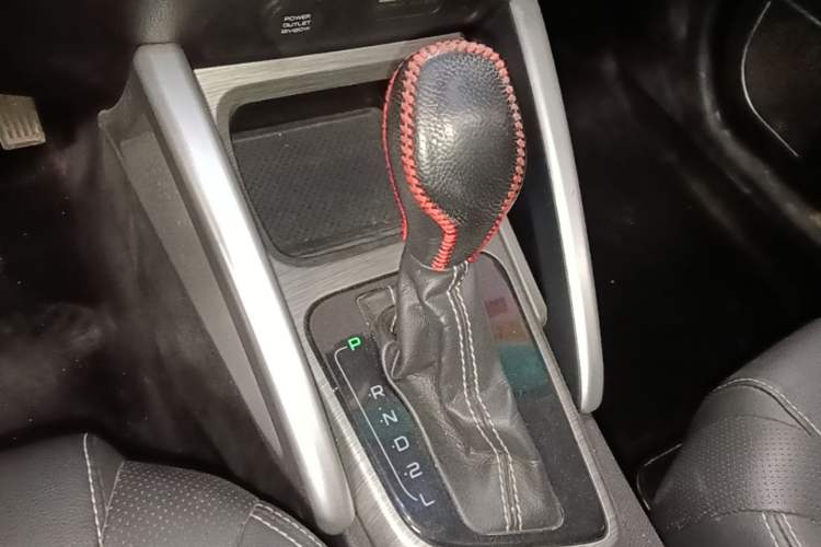 Used Geely Auto Vision X3 2017 1.5L Automatic Luxury Model Gear Lever