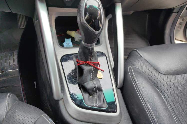 Used Geely Auto Vision X3 2017 1.5L Automatic Luxury Model Gear Lever