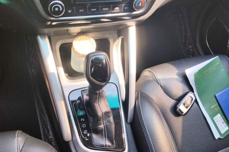 Used Geely Auto Vision X3 2017 1.5L Automatic Luxury Model Gear Lever