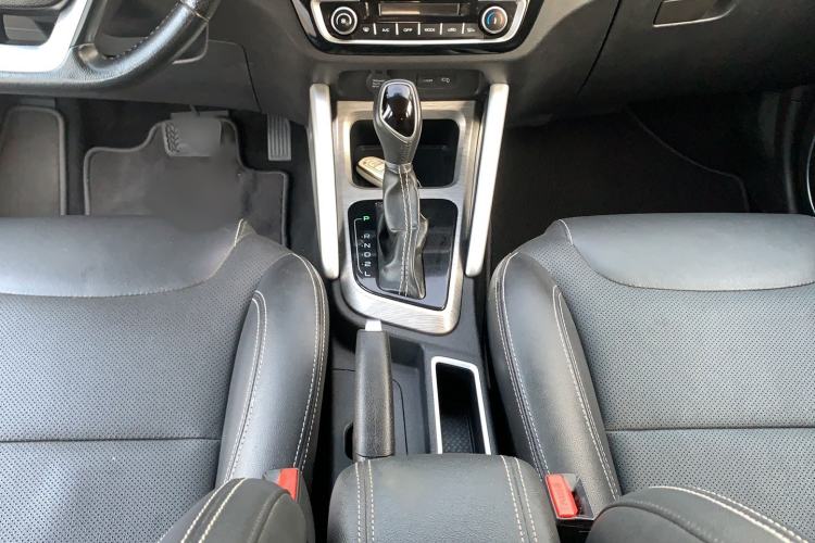 Used Geely Auto Vision X3 2017 1.5L Automatic Elite Model Gear Lever
