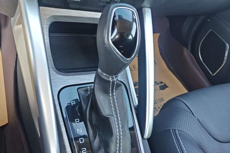 Used Geely Auto Vision X3 2017 1.5L Automatic Luxury Model Gear Lever