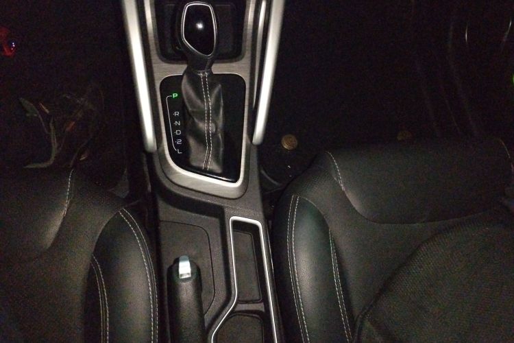 Used Geely Auto Vision X3 2017 1.5L Automatic Elite Model Gear Lever
