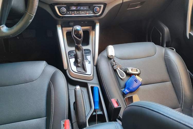 Used Geely Auto Vision X3 2017 1.5L Automatic Luxury Model Gear Lever
