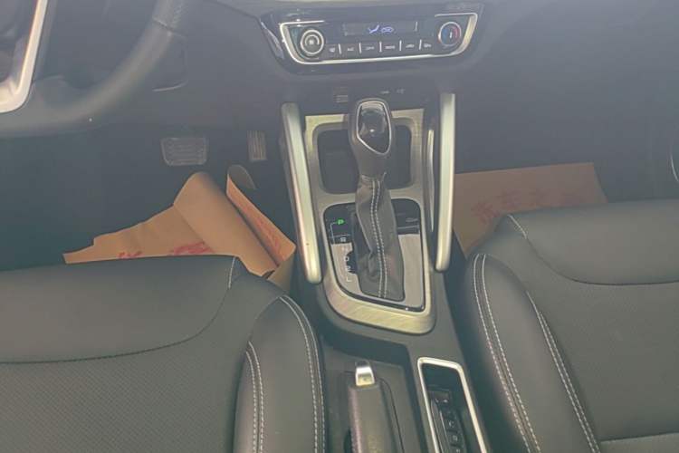Used Geely Auto Vision X3 2017 1.5L Automatic Luxury Model Gear Lever