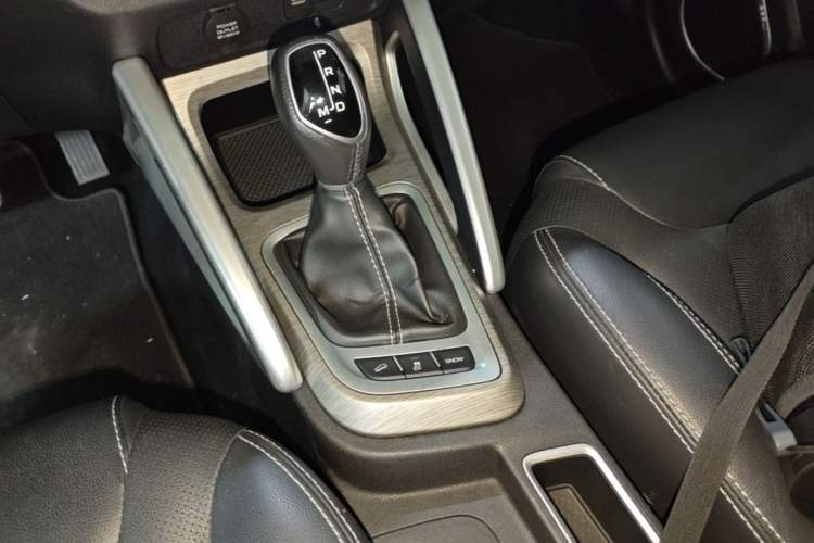 Used Geely Auto Vision X3 2017 1.5L Automatic Luxury Model Gear Lever