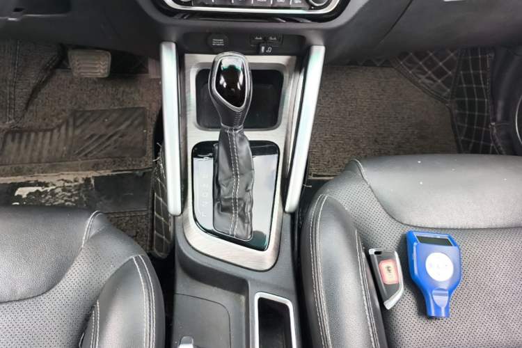 Used Geely Auto Vision X3 2017 1.5L Automatic Elite Model Gear Lever